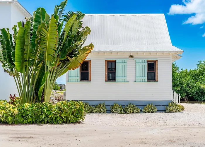 Paradise And Mistico Club Boat Shuttle Holiday home *